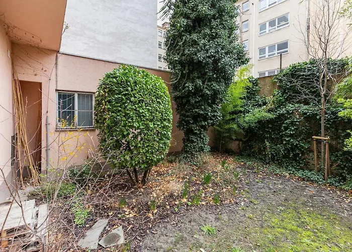 Calm Center Modern *